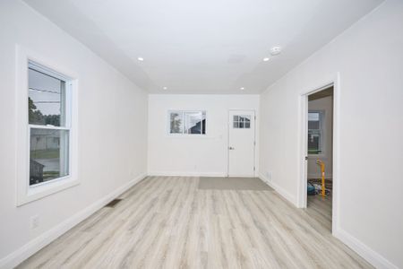 For Lease - 65 Almond Street Unit# Upper, Welland, Ontario - Photo 2