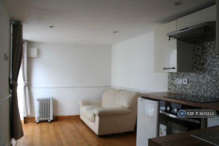 1 bedroom detached house to rent - Photo 5