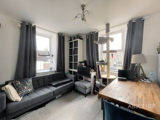 1 bed apartment to rent in Union Street, Torquay, TQ2 - Photo 1
