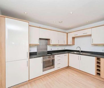 Kiln Lodge, Trout Road, Yiewsley, West Drayton, UB7 - Photo 3