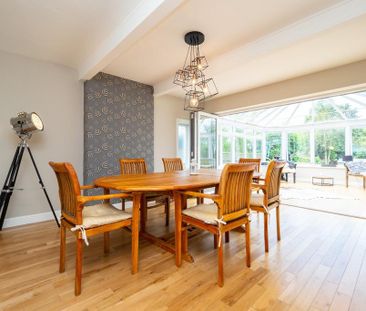 5 bedroom detached house to rent - Photo 1