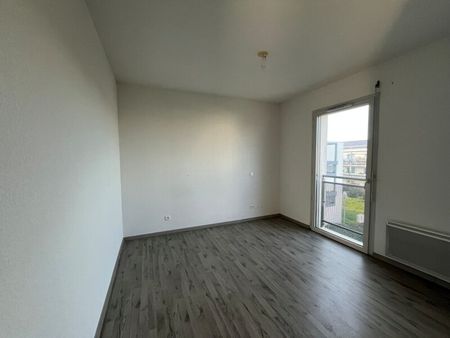 Location Appartement 3 pièces 64m² TOULOUSE 31100 - Photo 4