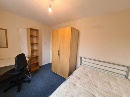 Stretford Road, Hulme, Manchester, M15 - Photo 5