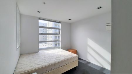 CBD Apartment - Photo 4