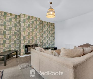 2 bed flat to rent in Kirkby Road, Hemsworth, Pontefract, West York... - Photo 1