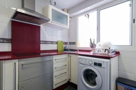 Carrer de la Reina, Valencia, Valencian Community 46011 - Photo 3