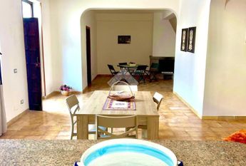 5 locali in affitto