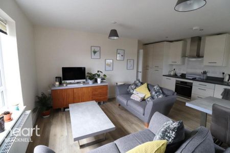 2 bedroom apartment to rent - Photo 2