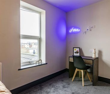 5 bedroom terraced house to rent - Photo 4