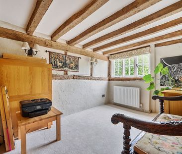 Sandhills, Wormley, Godalming, Surrey, GU8 - Photo 6