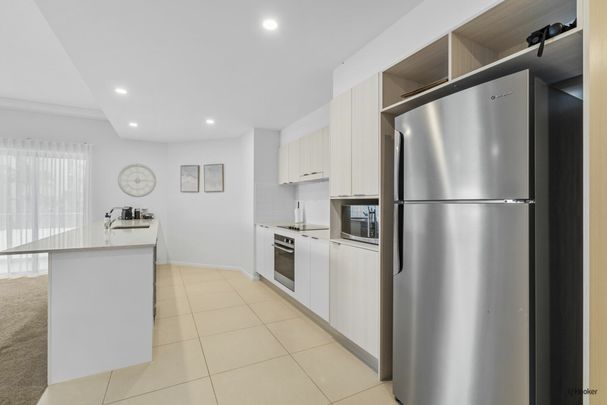 VERY SPACIOUS TWO BEDROOM FURNISHED UNIT WITH OCEAN VIEWS & POOL - Photo 1