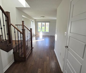 For Lease - 11 Armes Street, Hamilton, Ontario - Photo 6