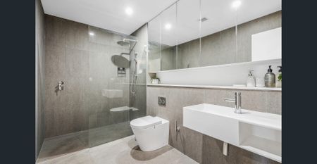 Elevated coastal living - Photo 3