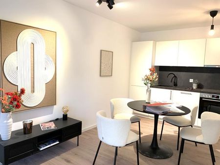 N-Schweinau: Erstbezug! Geräumige, helle 1-Zi-Whg. (4.OG) mit EBK & Aufzug - Photo 4