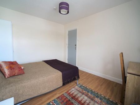 Flat 2, 67 High Street - Photo 3