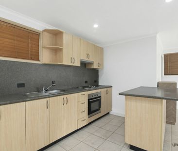 Spacious One-Bedroom Ground Floor Unit! - Photo 2