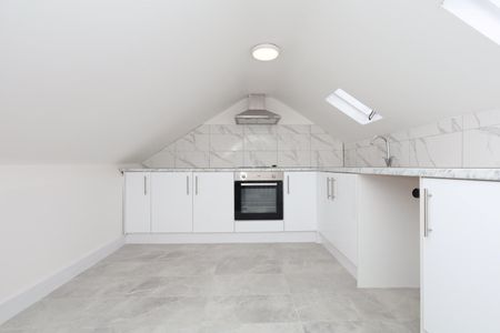 Studio Flat, Graham Rd, HA3 - Photo 5