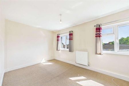 Dempsey Houses, The Meadway, Tilehurst, Reading, Berkshire, RG30 - Photo 3