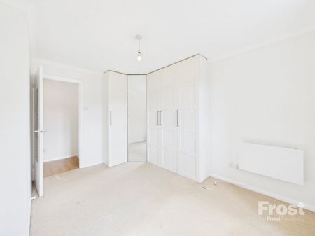 Walpole Road, Slough, Berkshire,SL1 - Photo 4