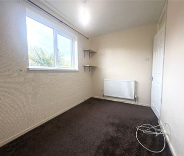 3 bed Terraced House for rent - Photo 2