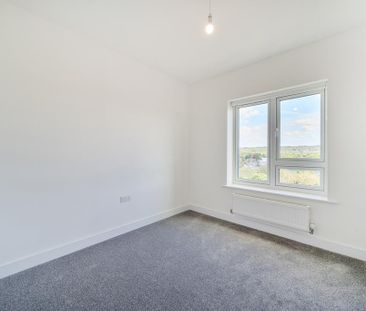 4 bedroom detached house to rent - Photo 5
