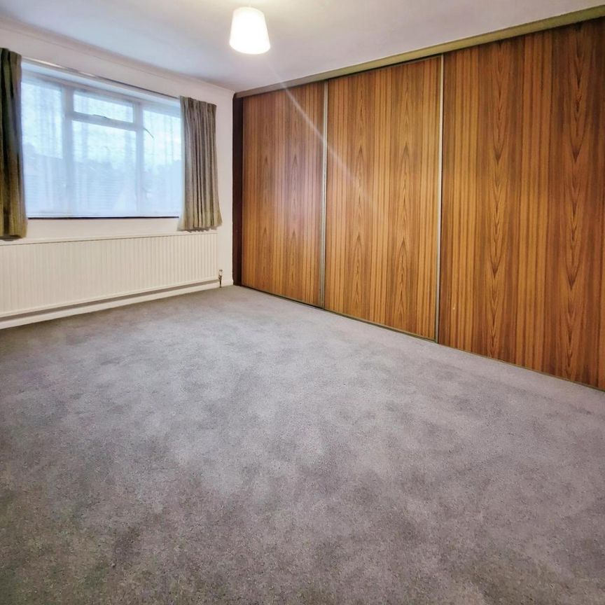 3 bedroom semi-detached house to rent - Photo 1