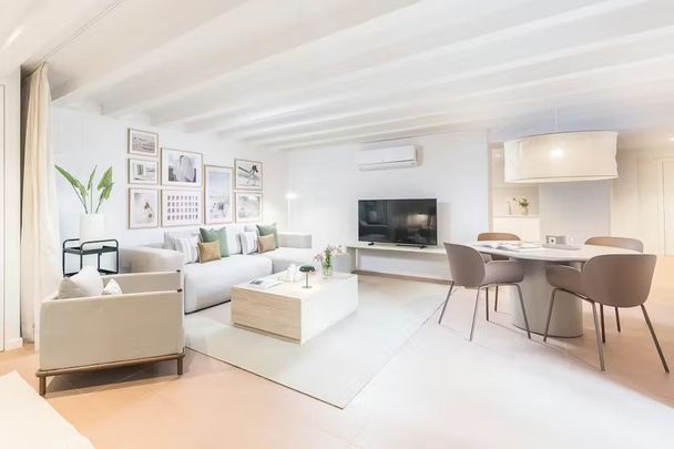 Carrer d'en Xuclà, Barcelona, Catalonia 08001 - Foto 1