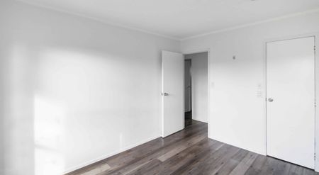 Make this your home! - Photo 5