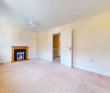 3 bedroom end of terrace house to rent - Photo 1