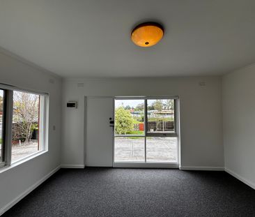 1 / 134 Neerim Road, Carnegie - Photo 4