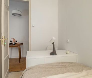 Carrer de Mallorca, Barcelona, Catalonia 08026 - Photo 4