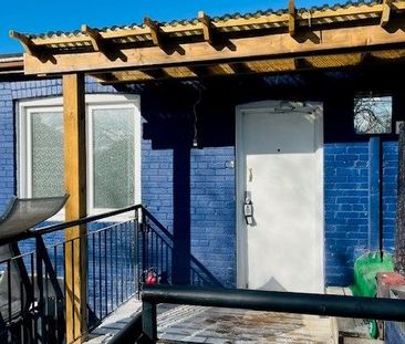 For Lease - 2961 Lakeshore Boulevard Unit# 4, Toronto, Ontario - Photo 4