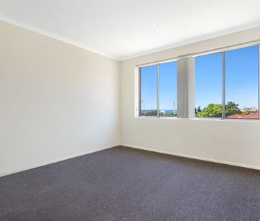 OCEAN GLIMPSES - Photo 2