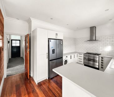 Character Cottage with Modern Comforts - Photo 6