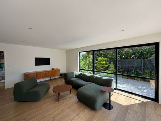 Halswell, 4 bedrooms - Photo 1