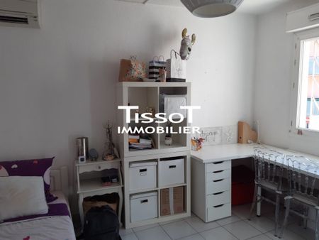 Location Maison 5 pièces 106m² NIMES 30000 - Photo 4