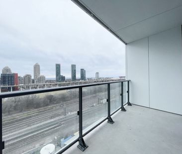 WEST CONDO: King St W & Bathurst St (9 Tecumseth St) AD#001120 - Photo 3
