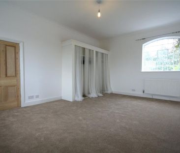 4 bedroom semi-detached house to rent - Photo 2
