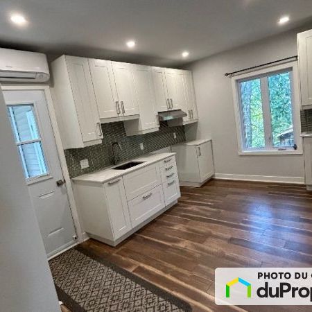 2992, Grand Boulevard, Longueuil (St-Hubert) à louer - Photo 1