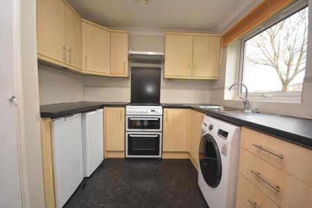 2 bedroom apartment to rent - Photo 4