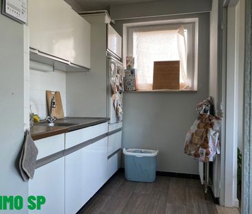 Hoekappartement met 2 slaapkamers gelegen in het centrum van Tessen... - Foto 2