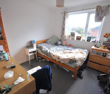 1 bedroom Flat To Let - Photo 5