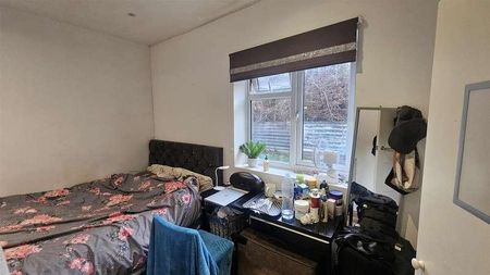 Norbury Avenue, Thornton Heath, CR7 - Photo 2