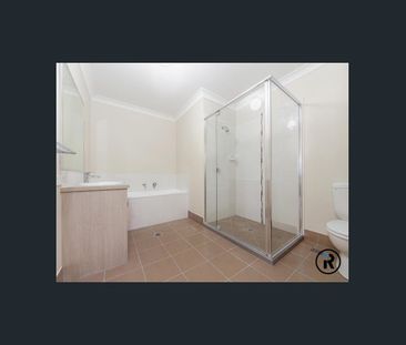Two Bedroom Duplex with Air Conditioning - Photo 4
