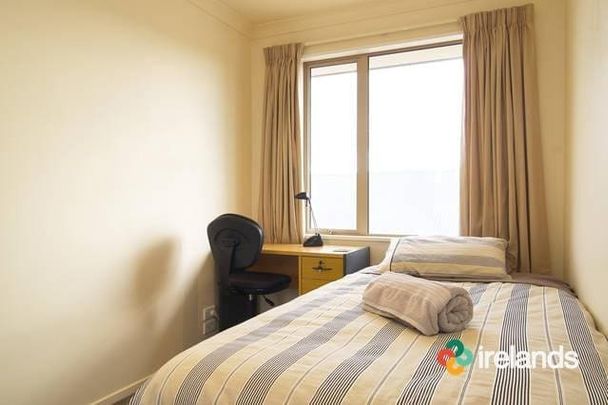 Furnished Double Room in Riccarton - Photo 1