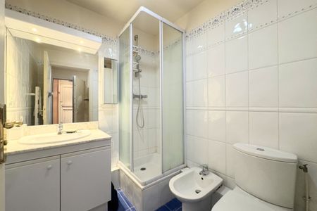 Appartement à louer à Paris 8Ème - Photo 5