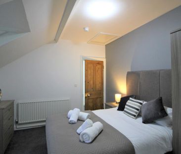 1 bedroom in a house share to rent - Photo 2