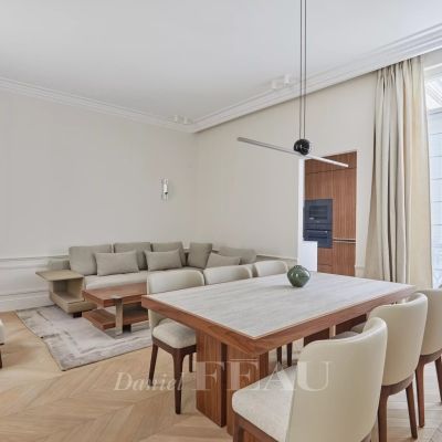 Appartement à louer à Paris 8Ème - Photo 1