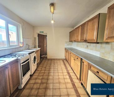 5 bedroom terraced house to rent - Photo 3