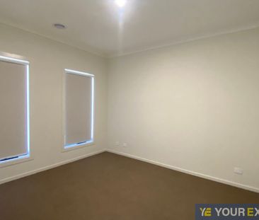 Brand New Stunning Home!! - Photo 3